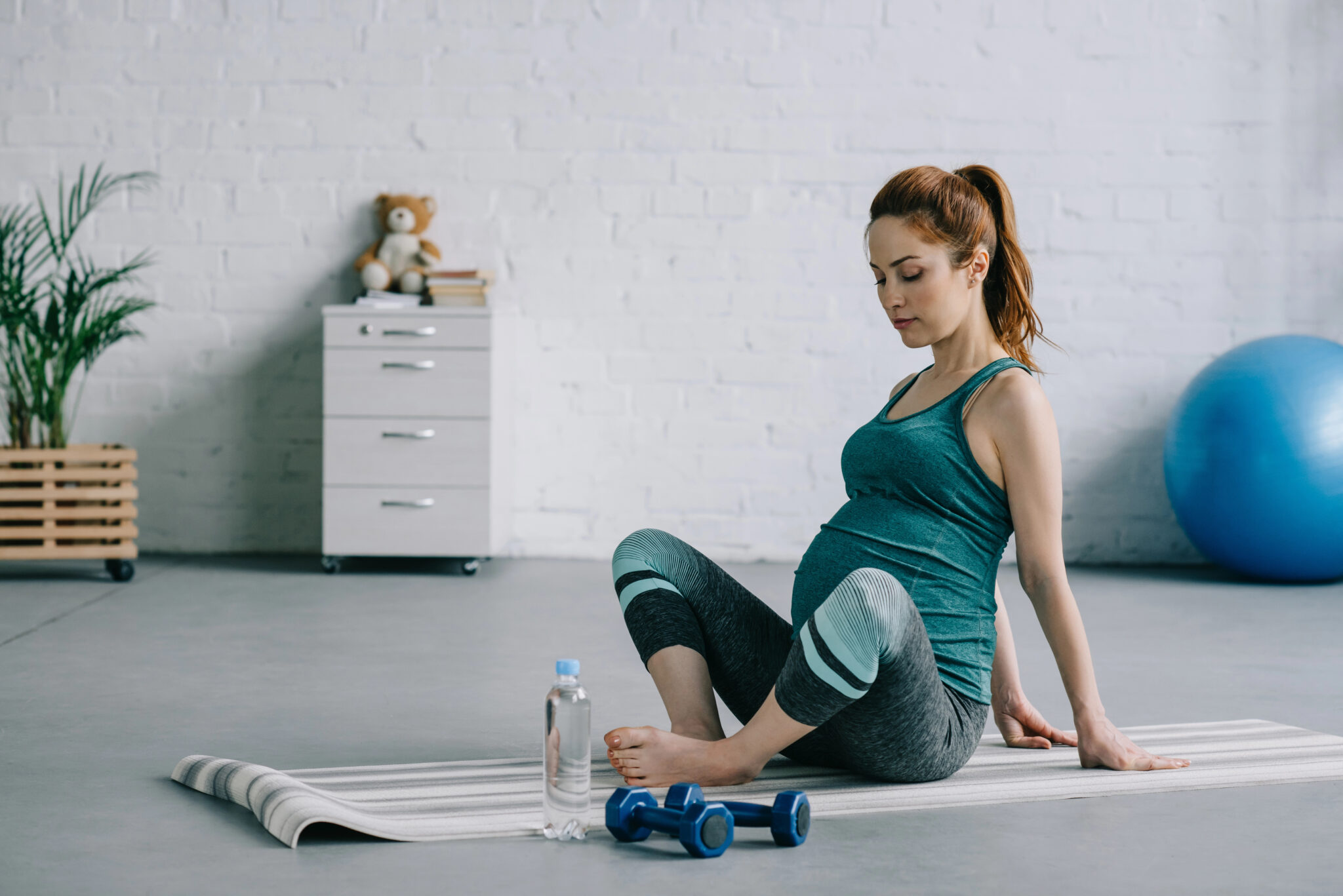 Yoga en el Embarazo: Movimiento Consciente, Amor Profundo y Conexión con tu Bebé