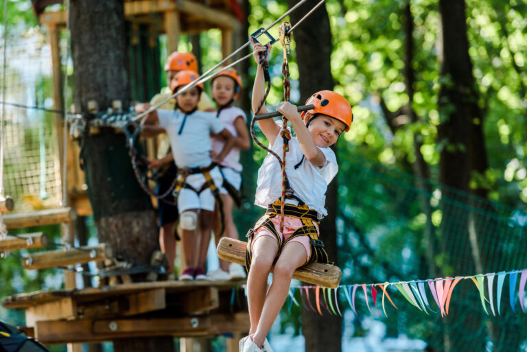 Cuentos Yoga: Aventuras y Posturas para Niños