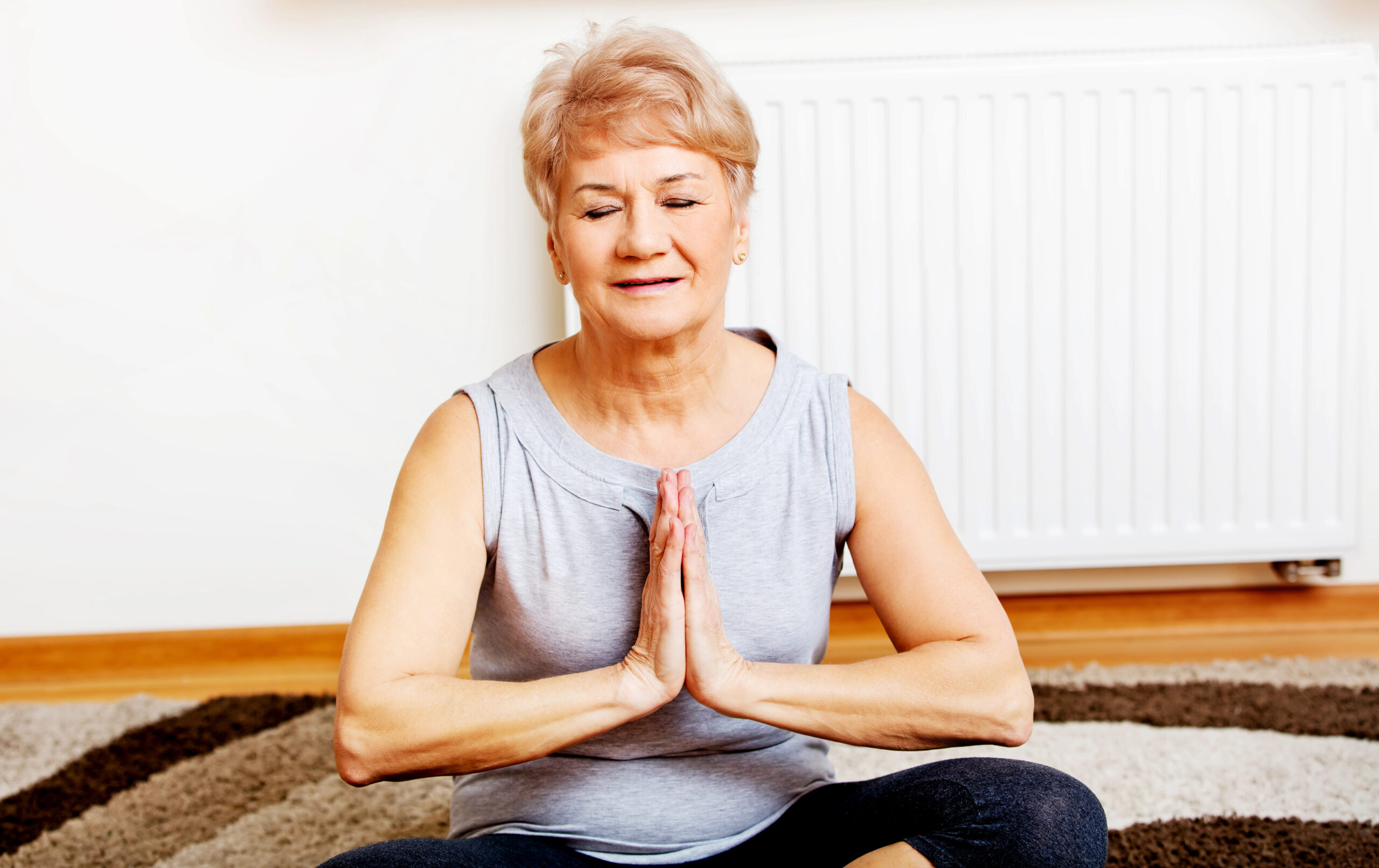 Yoga Restaurativo: Relajación y Bienestar en 15 Minutos